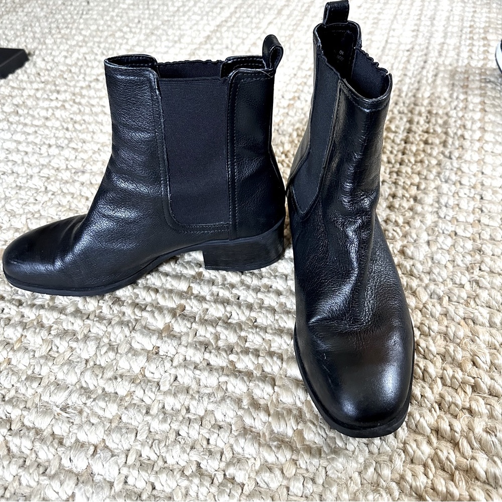Kenneth Cole Leather Boots